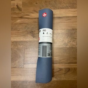 New Manduka Prolite Yoga Mat